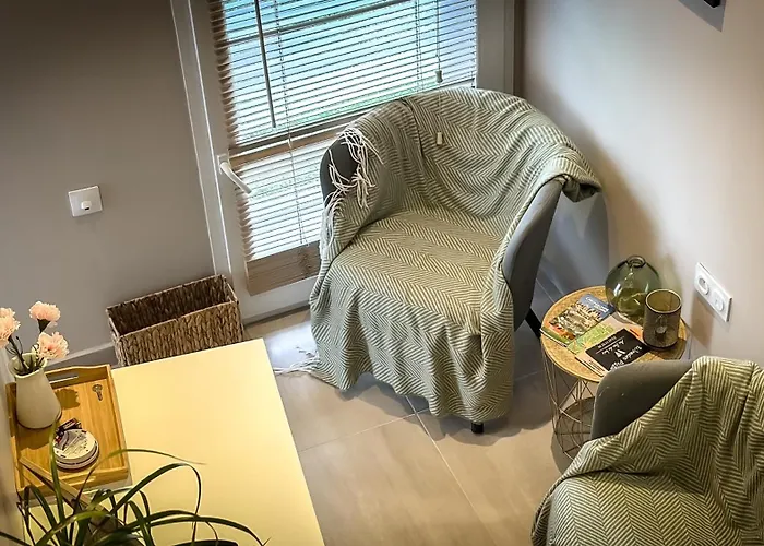 L'amaryllis, Romantique Jacuzzi Et Parking ラブホテル *