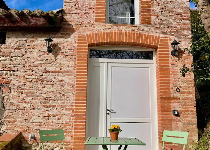 ラブホテル L'amaryllis, Romantique Jacuzzi Et Parking Cintegabelle