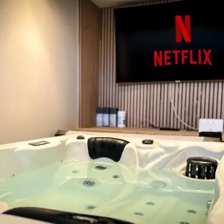 L'amaryllis, Romantique Jacuzzi Et Parking *